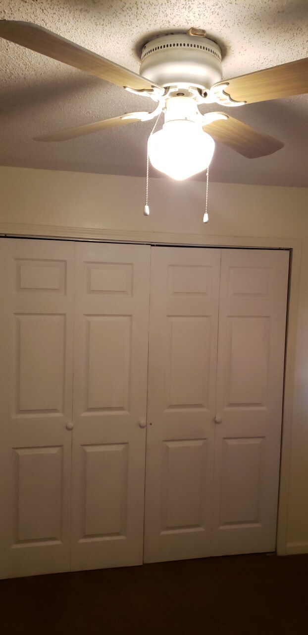 Building Photo - 4600 Miller LN