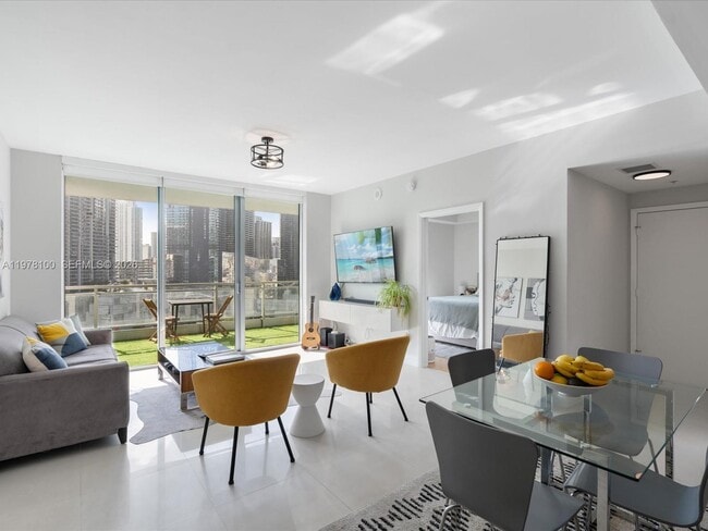 Foto del edificio - 90 SW 3rd St