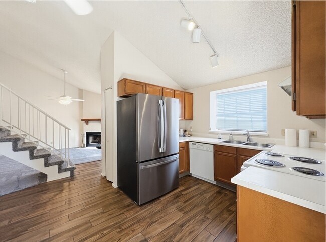 Foto del edificio - 921 W University Dr