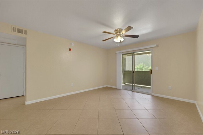 Building Photo - 555 E Silverado Ranch Blvd