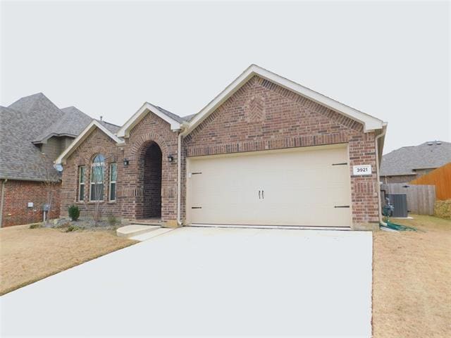 Building Photo - 3921 Roxbury St