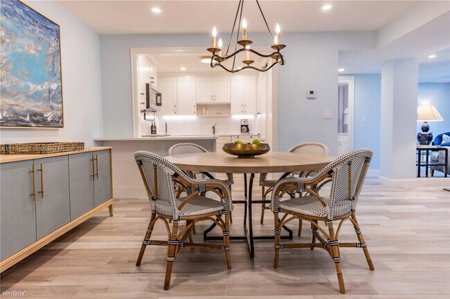 Building Photo - 2 br, 2 bath Condo - 170 N Ocean Blvd Apt 304