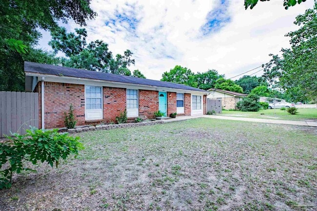 Building Photo - 4381 Bixby Cir