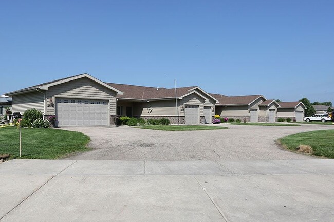 Building Photo - ELM GROVE ESTATES