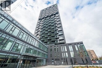 Building Photo - 1 Quarrington Lane