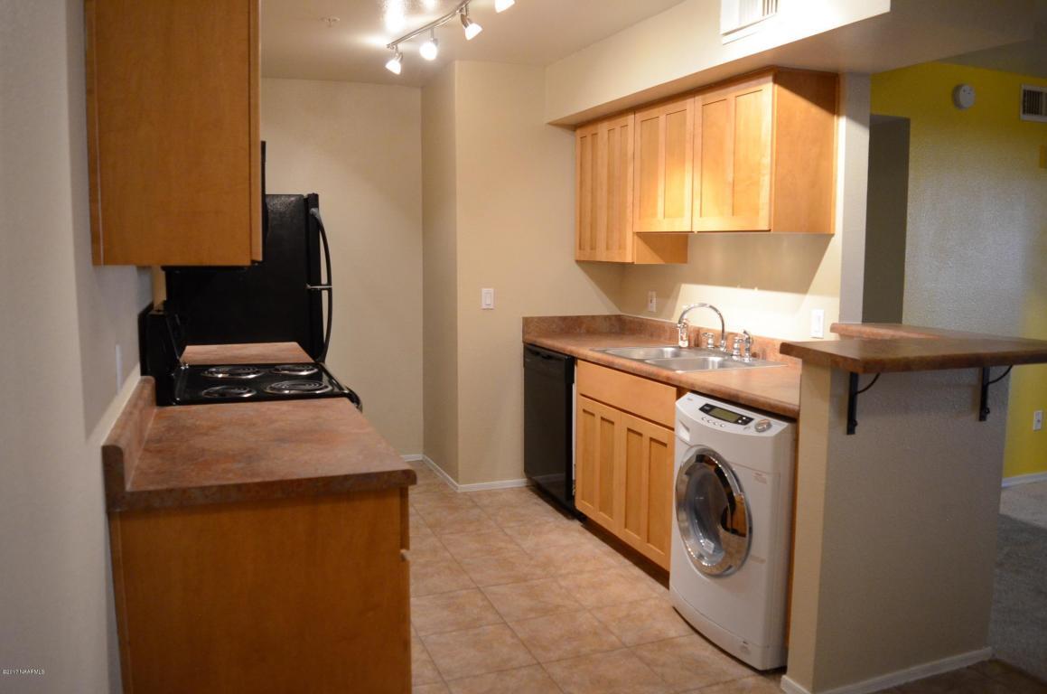 Foto principal - 1185 W University Ave
