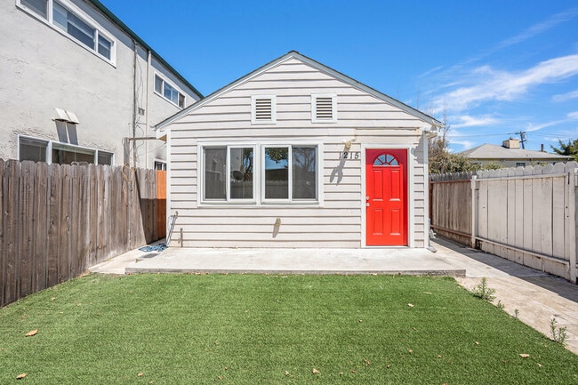 Building Photo - 1215 San Pablo Ave
