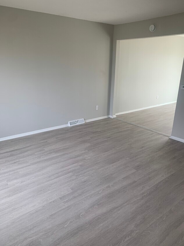 Living room - 4106 N Elsie Ave