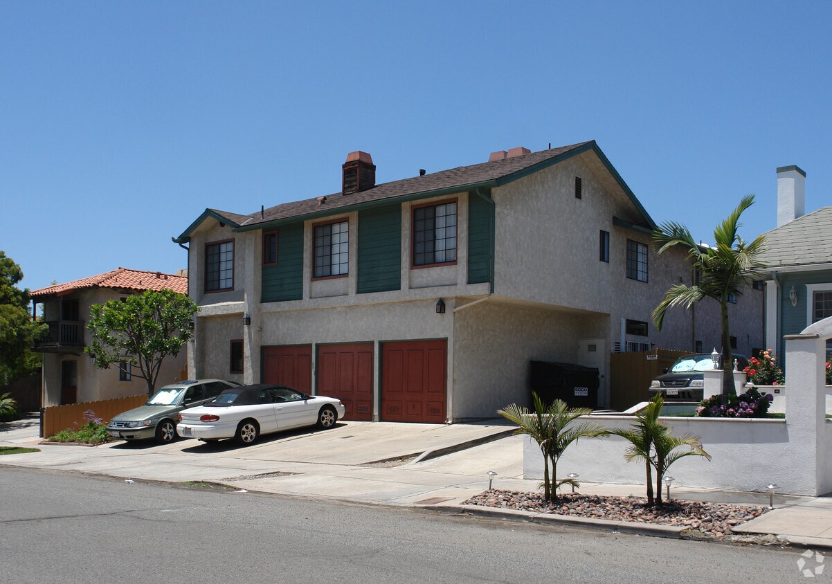 Building Photo - 3750 Grim Ave