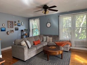 Building Photo - 4 Summit Ave