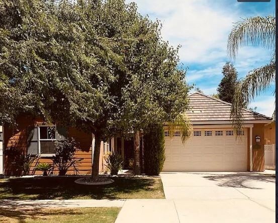 Building Photo - 14700 Lemon Lily Dr