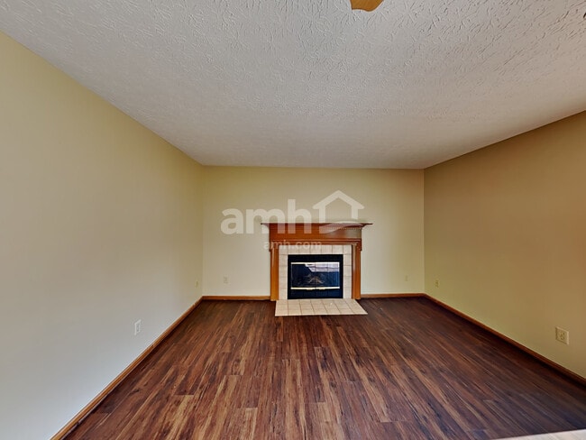Foto del edificio - 12098 Mallard Pond Dr