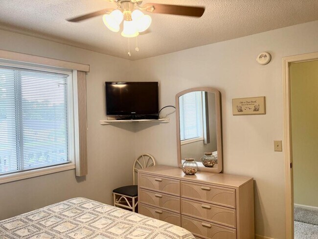 Foto del edificio - 1440 St George Ln