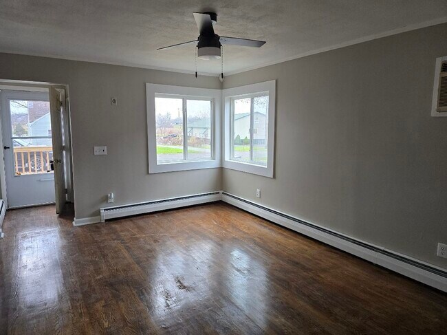 Foto del edificio - 1202 Van Vleck Rd