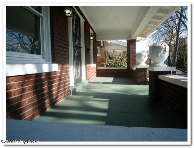 Building Photo - 2211 Weber Ave