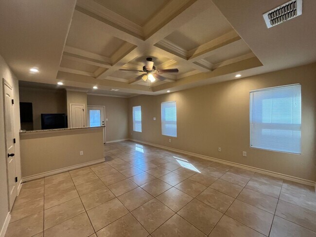 Foto del edificio - 6015 Karly Way