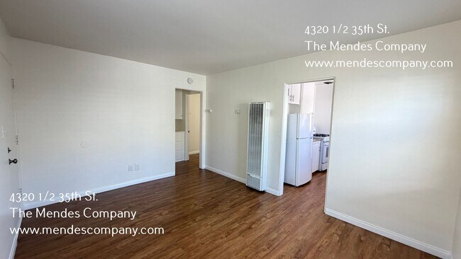 Foto del edificio - 4310-4326 35TH ST-4320.5