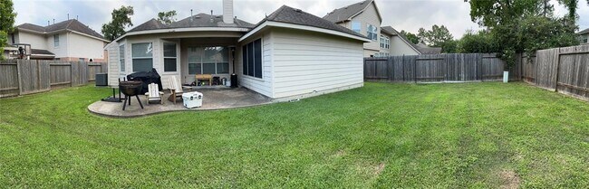 Foto del edificio - 15018 Summer Knoll Ln