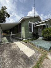 Building Photo - 1252 W 20th St