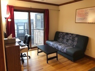 Foto del edificio - 512 W Barry Ave