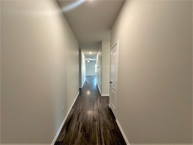 Foto del edificio - 4 Bedroom 2 Bath in Whitehouse ISD!