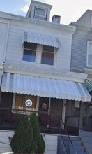 Building Photo - 1015 Birch St