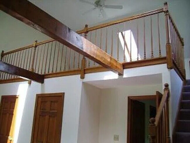 Foto del edificio - 32 Briarwood Rd
