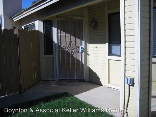 Building Photo - 27791 Hillpointe Dr