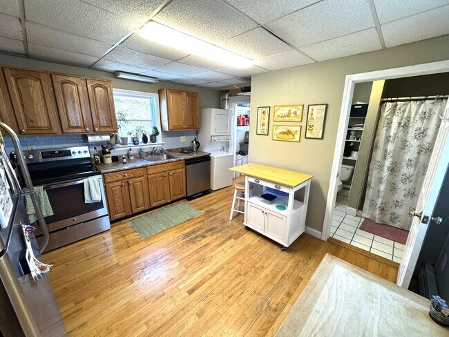 Foto del edificio - 735 Somerville Ave