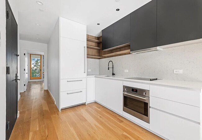 Foto del edificio - 42 Rochester Ave