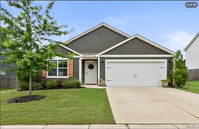 Building Photo - 3704 Magnolia Hls Dr