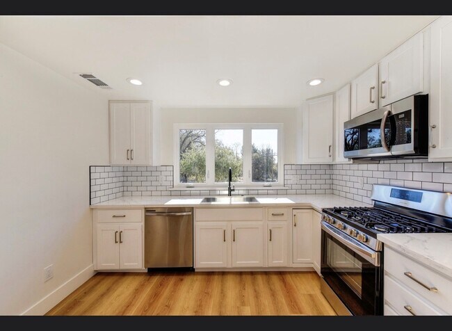 Foto del edificio - 4491 Buckeye Rd