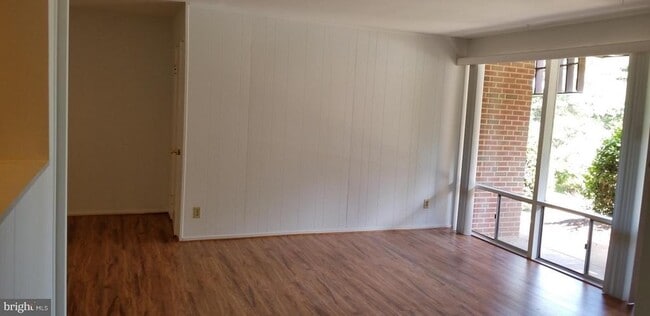 Building Photo - 170 Talbott St