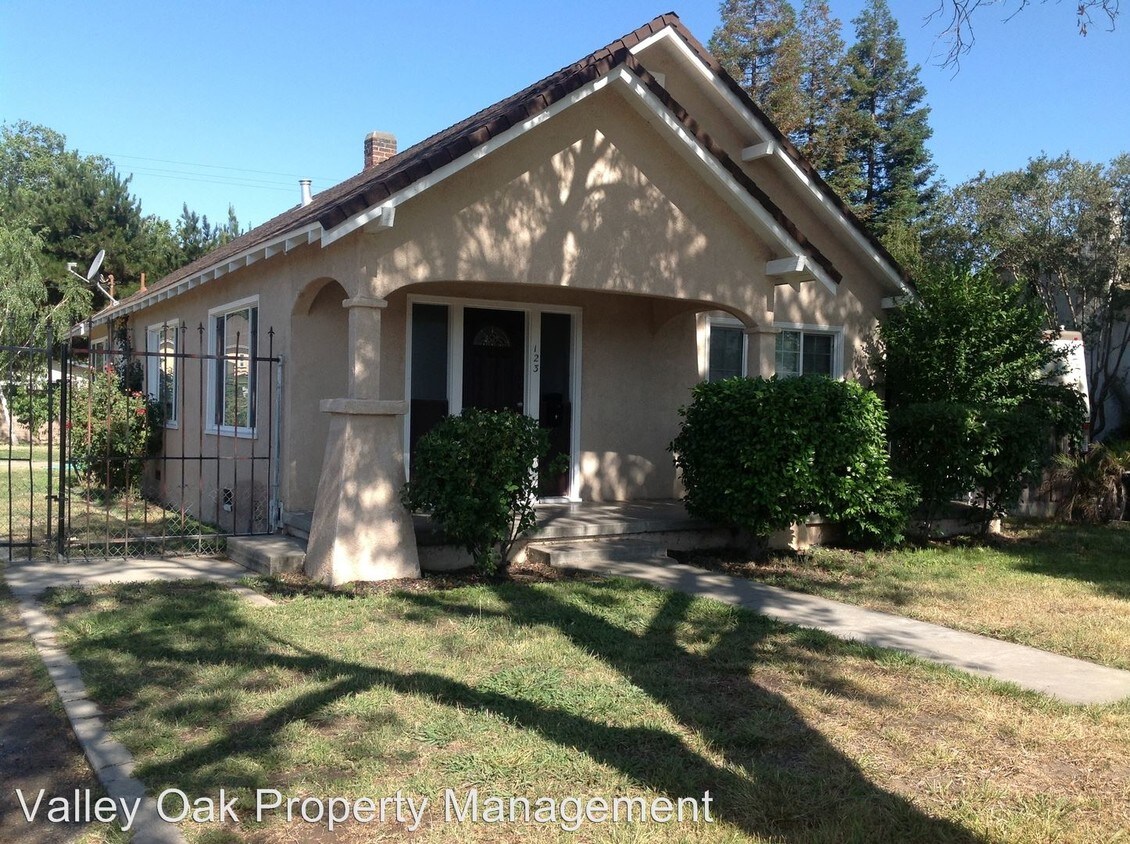 Primary Photo - 123 N Santa Ana Ave
