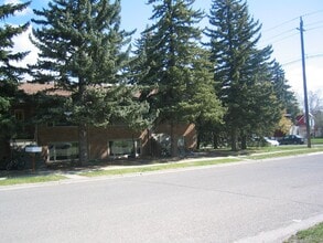 Building Photo - 1101 W Dickerson St