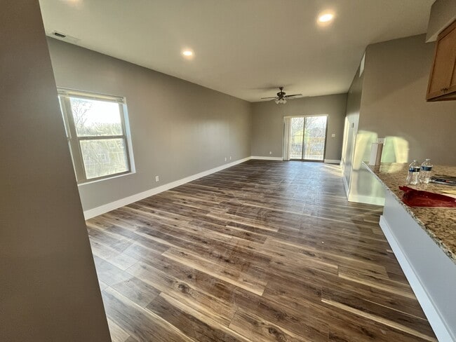 Building Photo - 4226 Sunset Ter