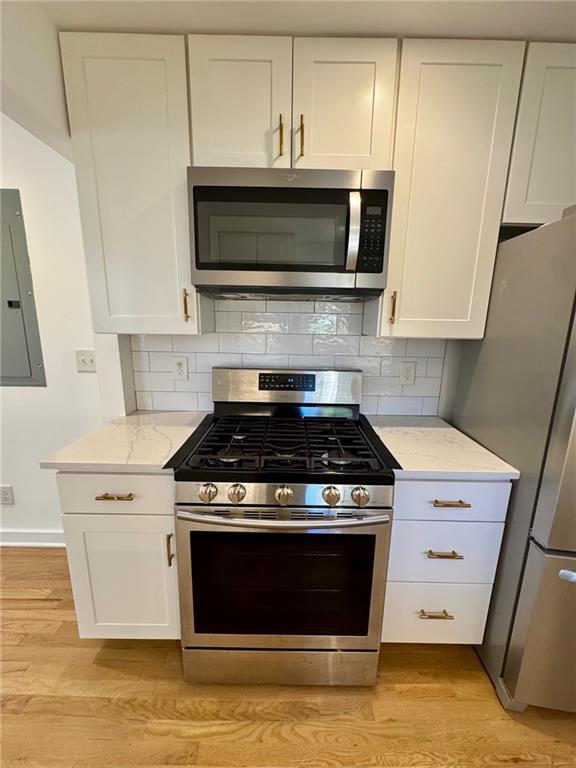 Foto del edificio - 635 Valley Brook Rd