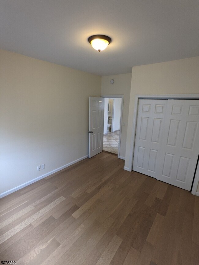 Foto del edificio - 534 Gregory Ave