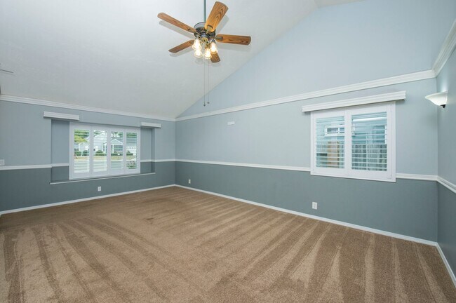 Foto del edificio - 620 Myrtlewood Ct