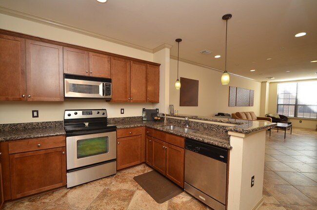 Foto del edificio - 4812 La Branch St