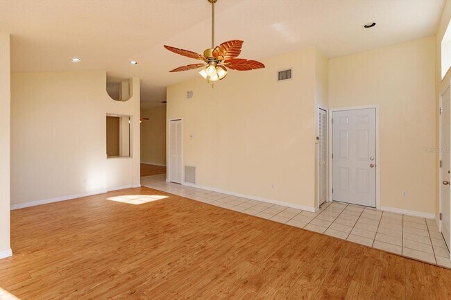 Foto del edificio - 1614 Sand Key Cir