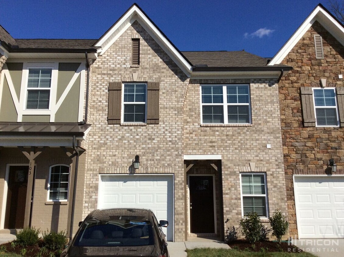 105 Hickory Station Lane Mount Juliet TN Townhome Rentals in Mt. Juliet TN