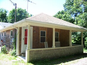 Building Photo - 632 Palmer Ave