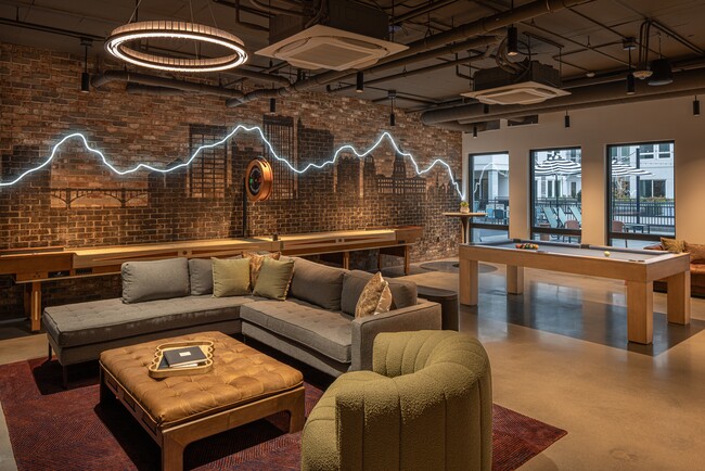 Building Photo - Broadstone Saratoga