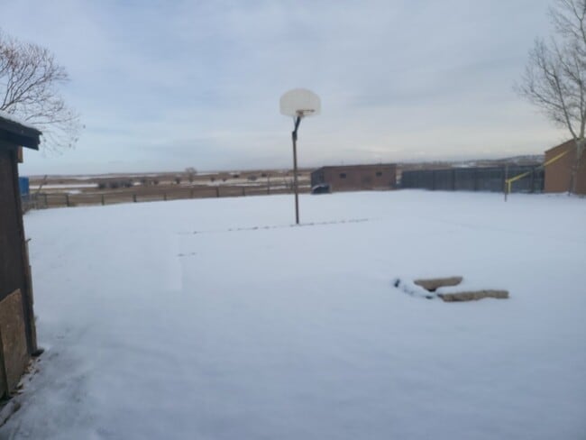 Building Photo - 1411 Piney Dr