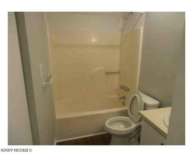 Building Photo - 108 Briarpatch Dr