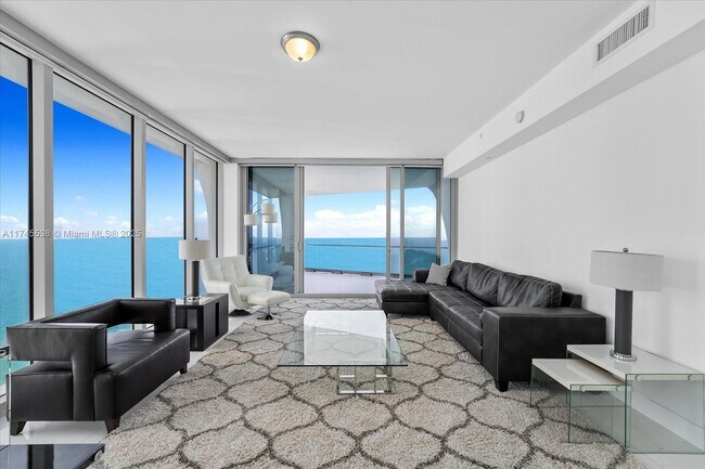Building Photo - 16901 Collins Ave