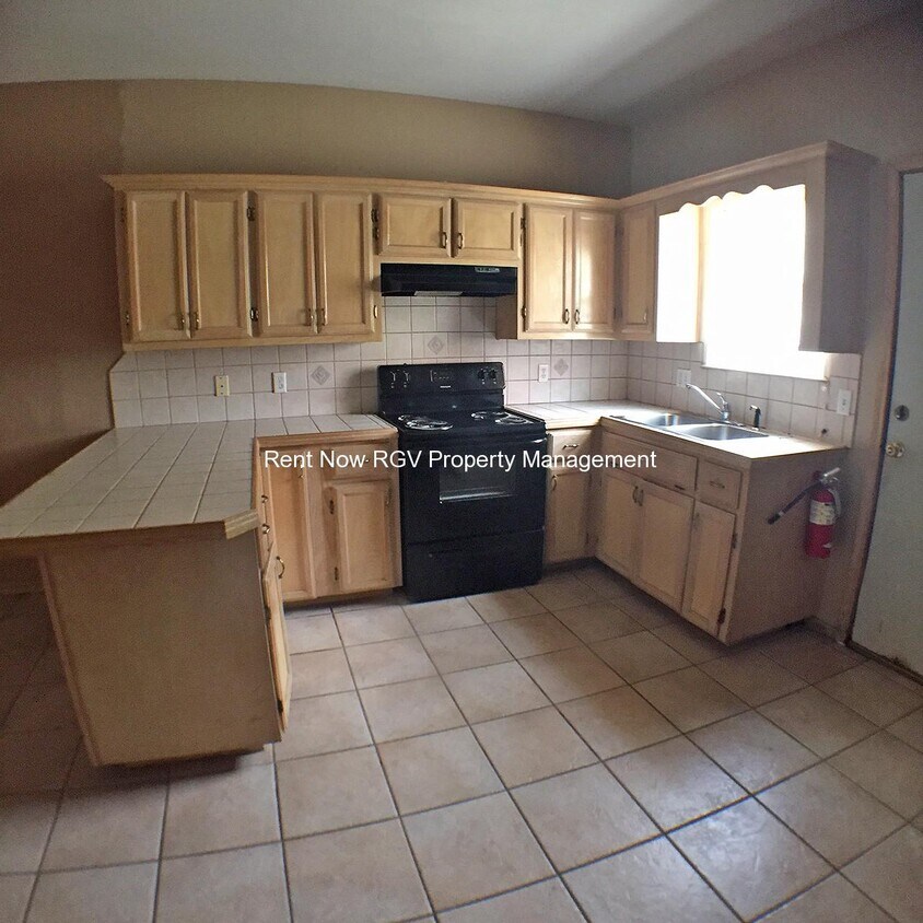 Foto principal - 3802 Clavel St