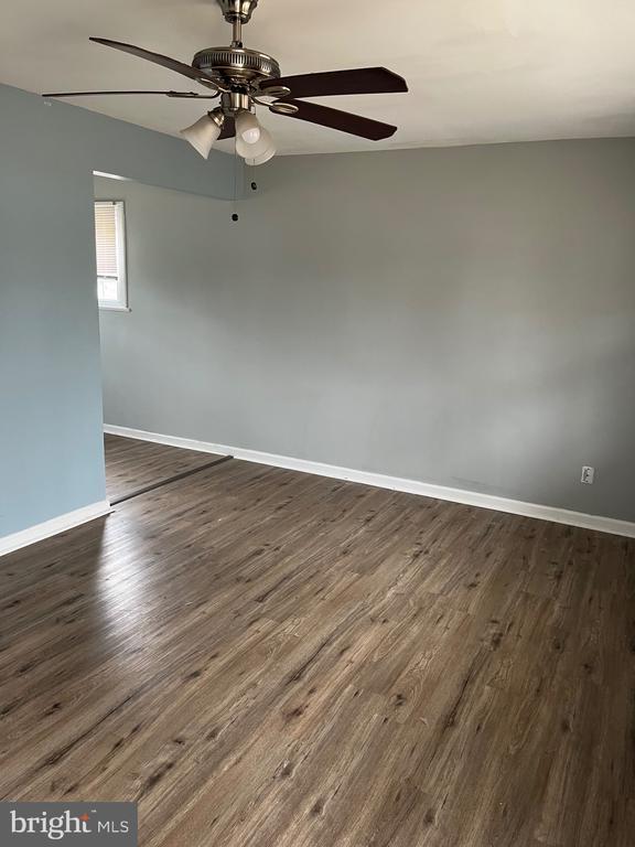 Foto del edificio - 110 E Colton Ln