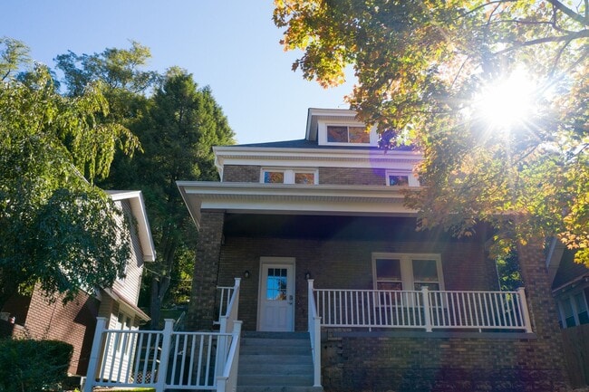 Renovated 3 Bed 1 Bath House for Rent - Renovated 3 Bed 1 Bath House for Rent